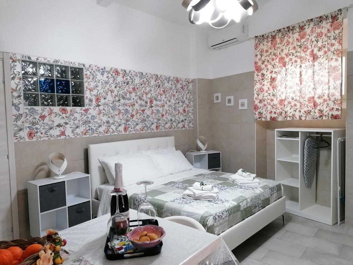 Apartmán Mary Maira Syracuse Exteriér fotografie